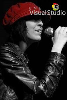Guitarist Singer Laurie