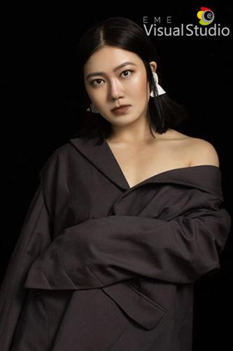 Singer A-Ling