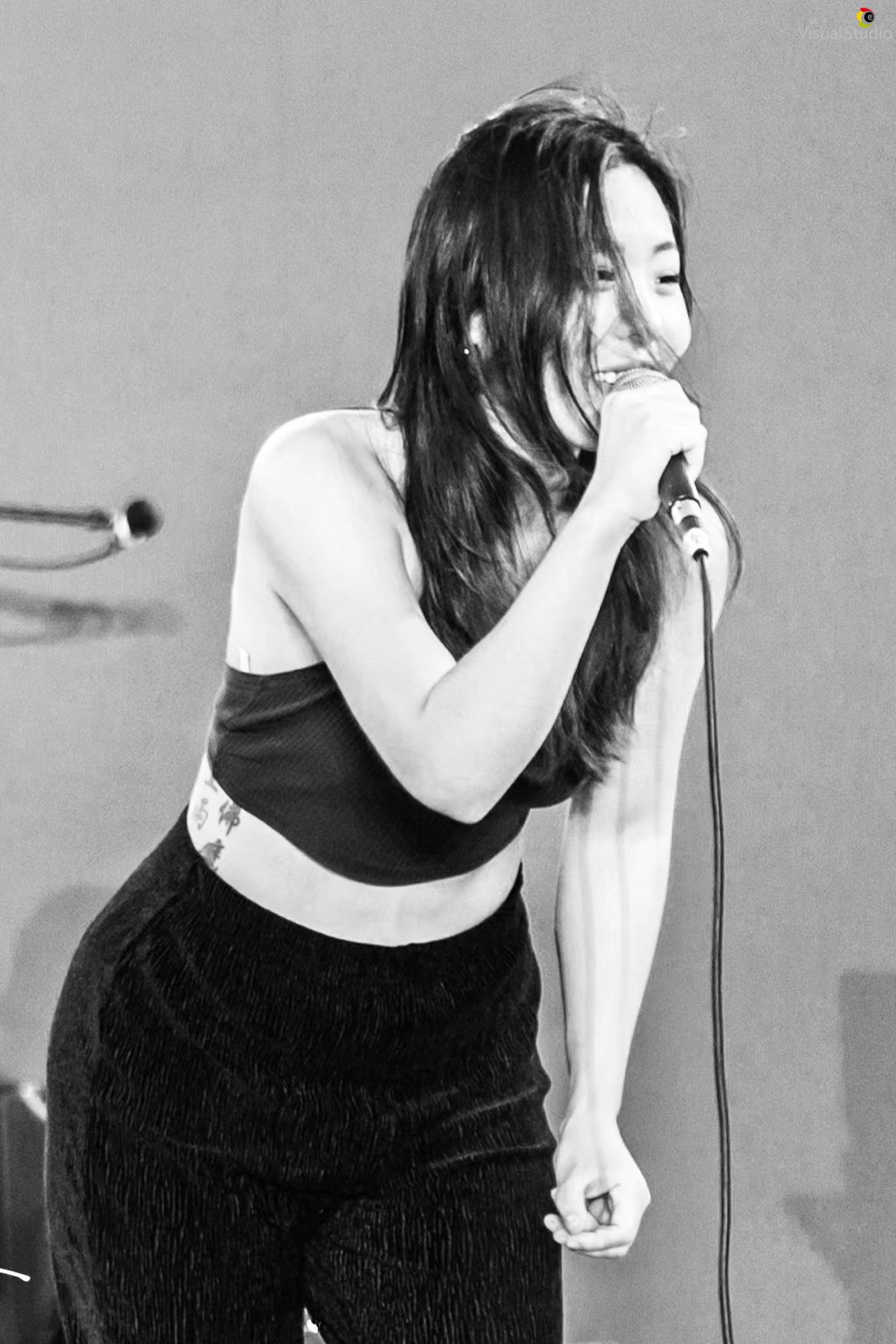 Singer Momo