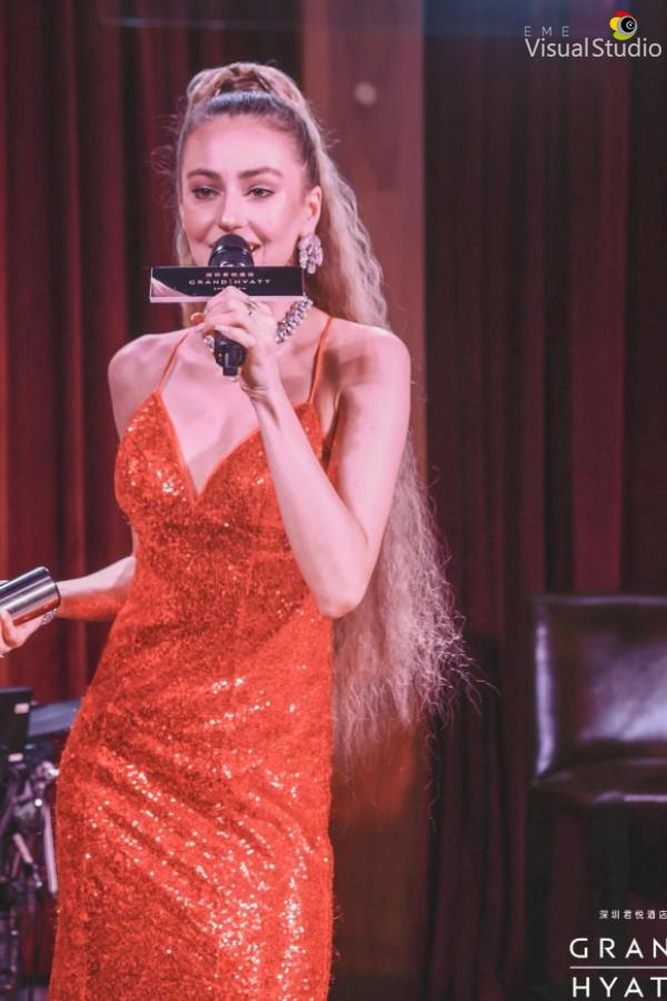 Singer soll Anna Rose 