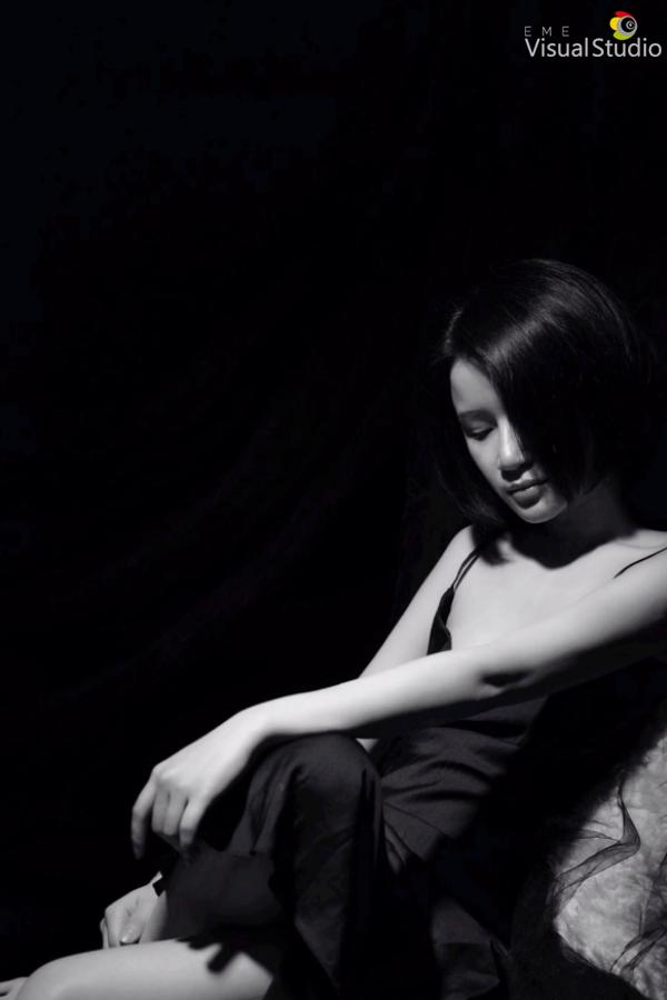 Singer Mia