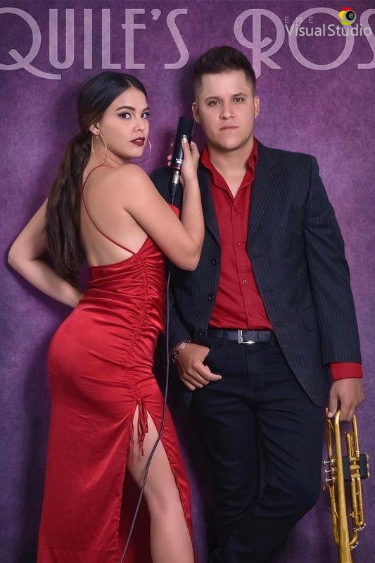 Duo Quile's Rose Band